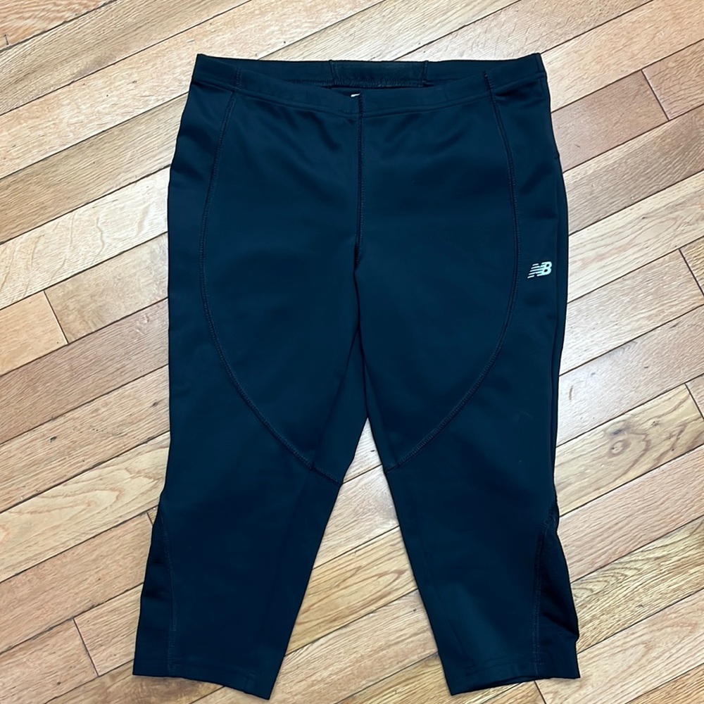 NWOT New Balance Capris
